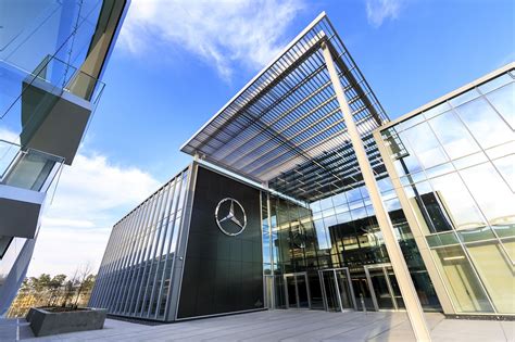 Mbusa usa - Quick Facts. For nearly a century, Mercedes-Benz has made it our mission to move the world. Through our employees and their achievements, we’ve created a company we can all be proud of. 94. 